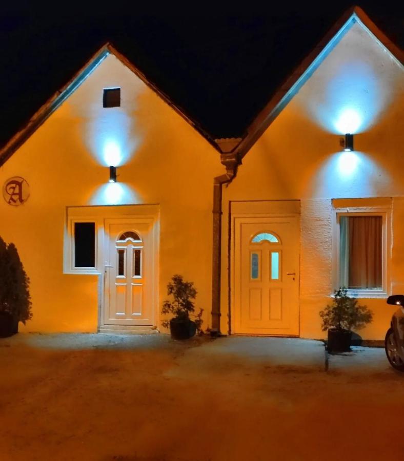 Apartament Prenociste Indija Hrvic Zewnętrze zdjęcie