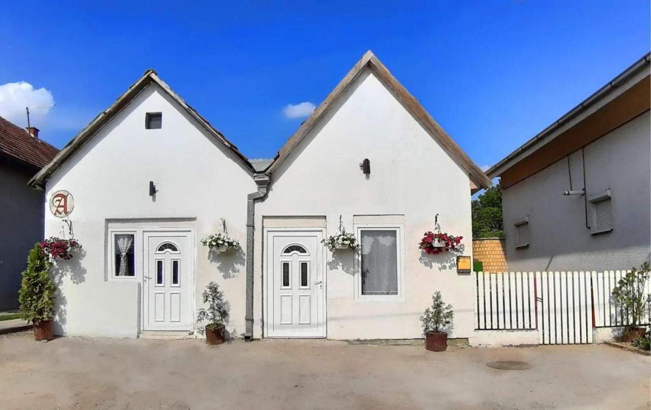 Apartament Prenociste Indija Hrvic Zewnętrze zdjęcie